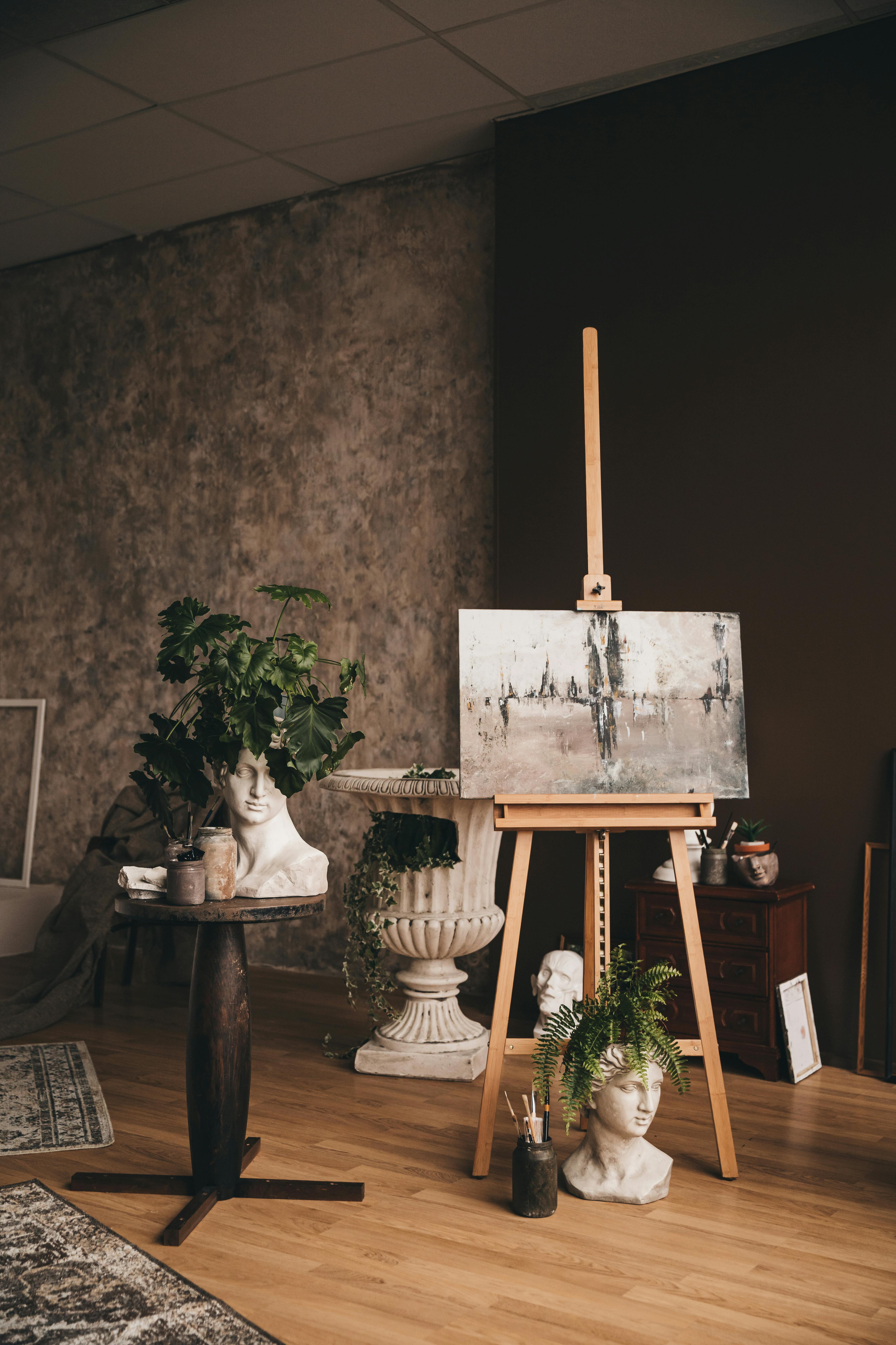 Step into the world of creativity with painting and sculpting lessons at Q.Art Studio.