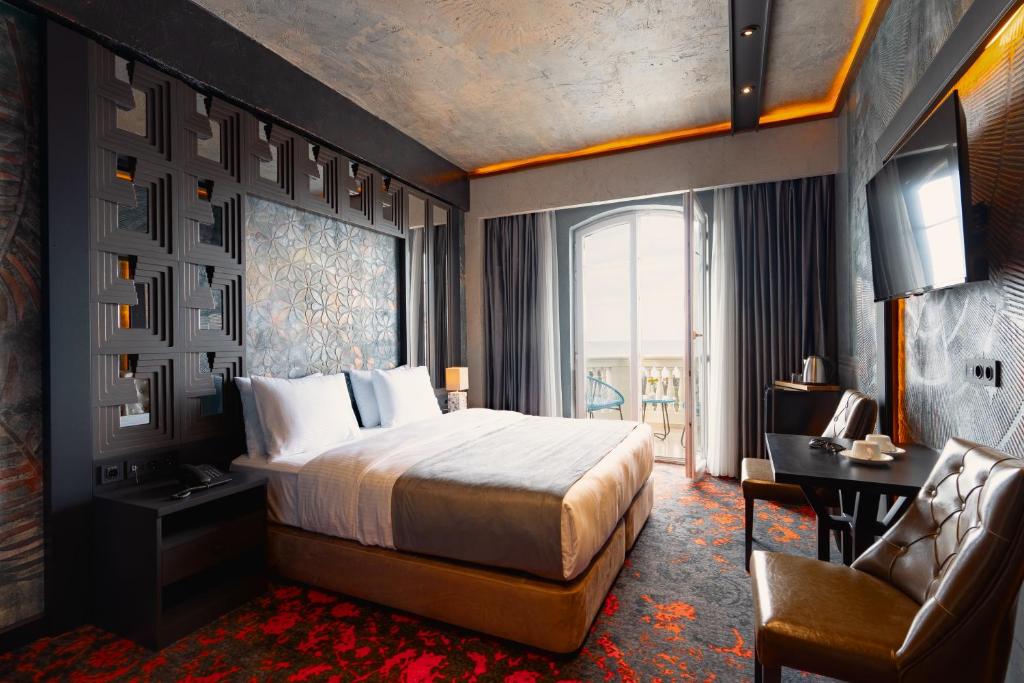 გაატარე დაუვიწყარი დრო ბუტიკ სასტუმრო ტაპი რუჟიში. image 17