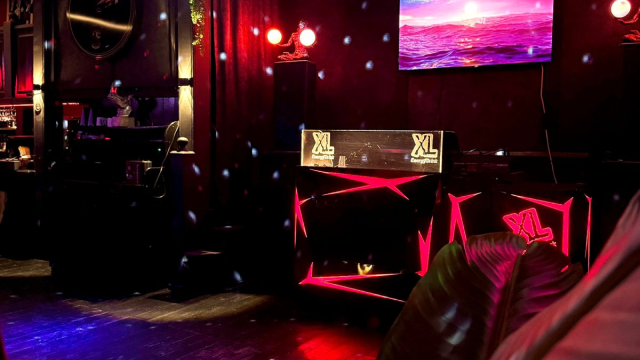 ისარგებლე ფასდაკლებით მენიუზე 15-18 სტუმრისთვის დალას კარაოკე გლდანი | Dallas Karaoke -ში. image 0