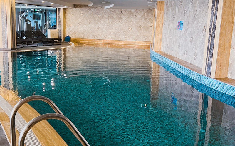 Unwind at Hotel Colosseum Marina Spa 2