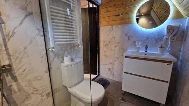 გაატარე დაუვიწყარი დრო კოტეჯ მისთი როქს ყაზბეგში. image 12