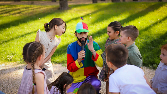 მხიარული თამაშები, ფოტოები, სიურპრიზები - გმირი დღესასწაულს ნამდვილ ზღაპრად აქცევს image 5