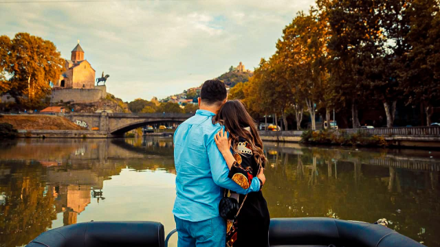 ისარგებლეთ ფასდაკლებით და გაისეირნეთ კატერით ძველ თბილისში რივერ თრიფ თბილისი | River Trip Tbilisi-სთან ერთად. image 3