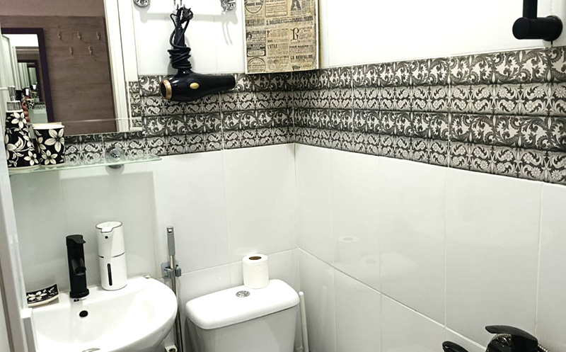 ისარგებლეთ ფასდაკლებით სასტუმროს ტიპის ნომერში 2 სტუმრის განთავსებაზე  არტ ჰაუს ბათუმი| Art House Batumi - ში.  image 1