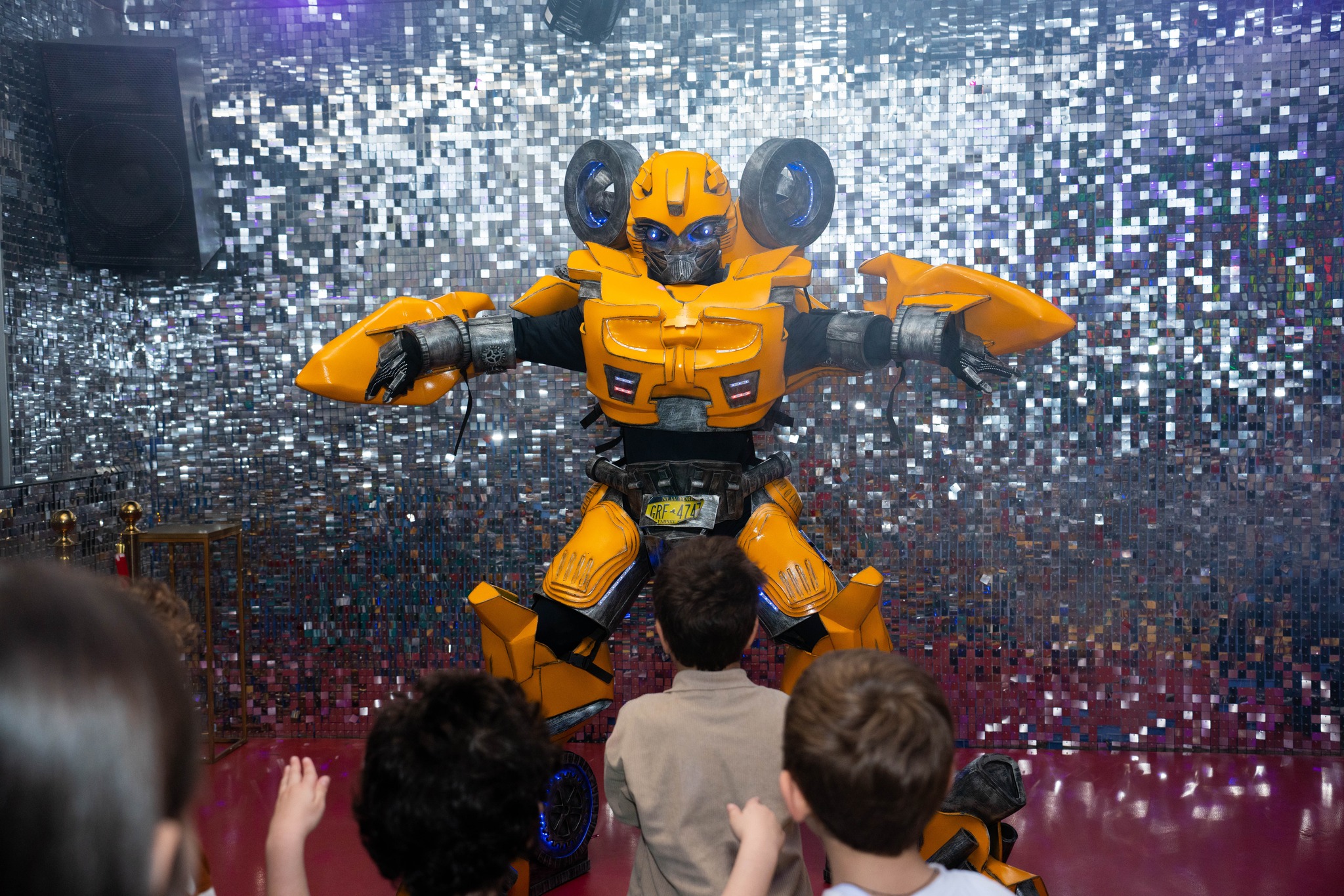 მიიღე სპეციალური შეთავაზება და გაერთე მეგობრებთან ერთად image 1