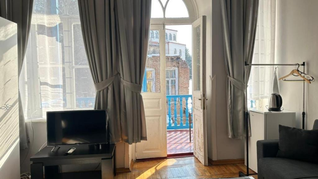 ისარგებლე ფასდაკლებით ნომერში 2 სტუმრის განთავსებაზე ოქროს ლომი | Golden Lion -ში. image 3