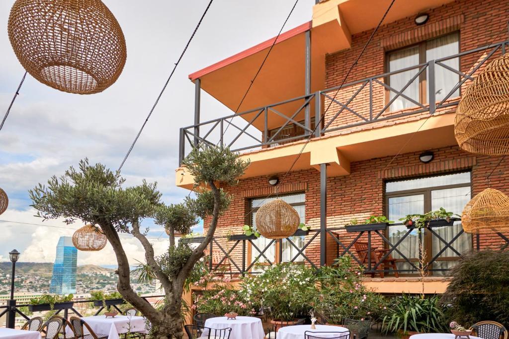 გაატარე საახალწლო საღამო მეგობრებთან ერთად  image 5