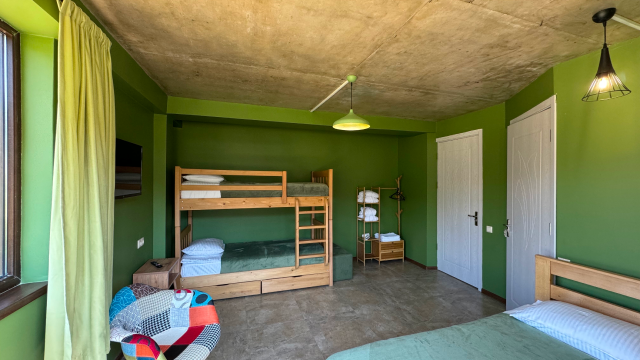 Take advantage of the discount on accommodation for 4 guests at Continent Bakhmaro. image 2