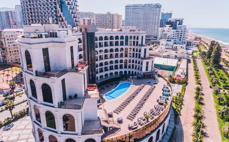 შექმენი დაუვიწყარი მოგონებები სასტუმრო კოლიზეუმ მარინაში 8