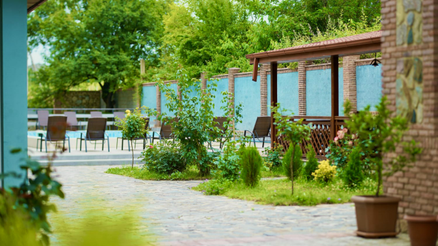 Take advantage of the discount on accommodation for 14+1 guests at Chateau Orberi cottage. image 3