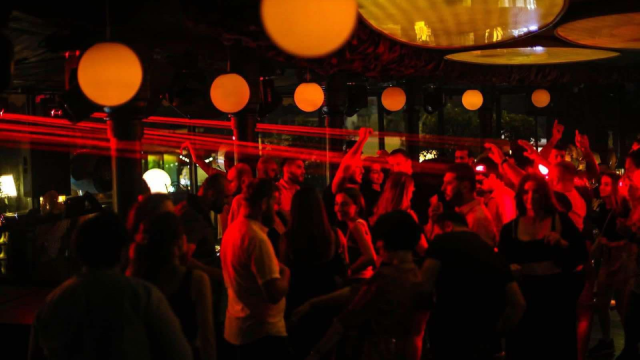 ისარგებლე ფასდაკლებით 5-6 სტუმარზე - იუნიქისგან • UNIQUE TERRACE & LOUNGE. image 14