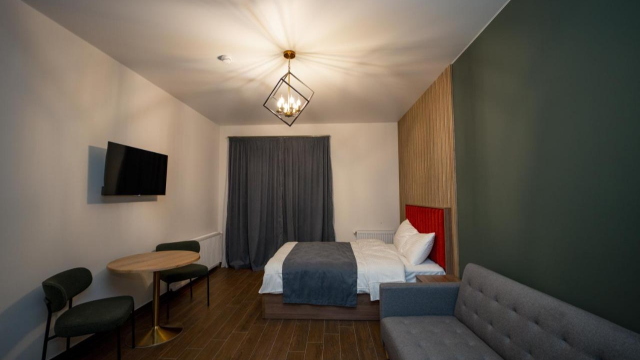 ისარგებლე ფასდაკლებით 3-4 ადგილიან ნომერში განთავსებაზე, საუზმით სასტუმრო Goderdzi Twins Hotel -ში. 16