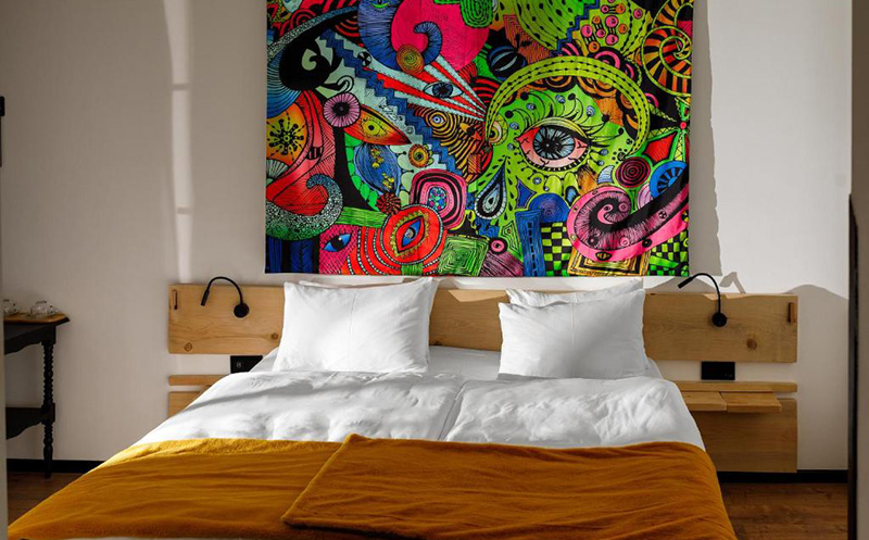 ისარგებლე ფასდაკლებით ნომერში 2 ან 4 სტუმრის განთავსებაზე ჰაიდ აუთ ბაკურიანი | HydeOut Bakuriani -ში. image 2