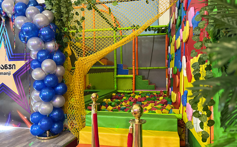 Create unforgettable memories at Jumanji Children's Entertainment Center. 2