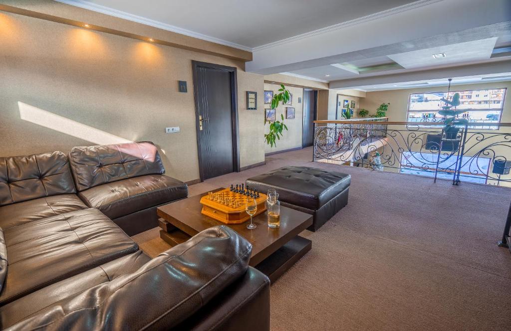 Enjoy an unforgettable time at Hotel GoodAura image 2