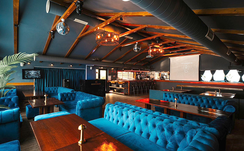 შექმენი დაუვიწყარი მოგონებები მეგობრეთან ერთად დალას პაბში 6