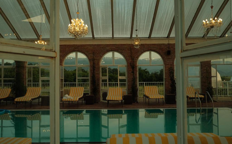 დაისვენე და განიტვირთე შატო ვარციხეში 17