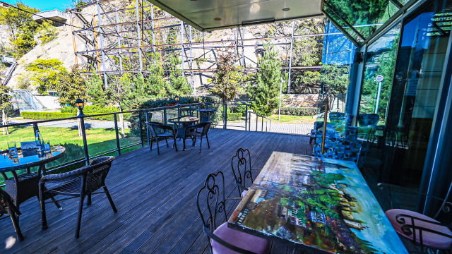 ისარგებლეთ ფასდაკლებით 15 ადამიანზე გათვლილ კერძების მენიუზე არტ ჰაუს თბილისისგან • Art House Tbilisi. image 10