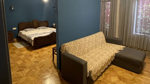 ისარგებლე ფასდაკლებით სასტუმროს ნომერში 2 სტუმრის განთავსებაზე სასტუმრო გოგა | Hotel Goga -ში. image 1