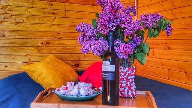 10 ლარად! გთავაზობთ, 47%-იან ფასდაკლებას, სიონის კოტეჯი 3 პერსონაზე! image 0