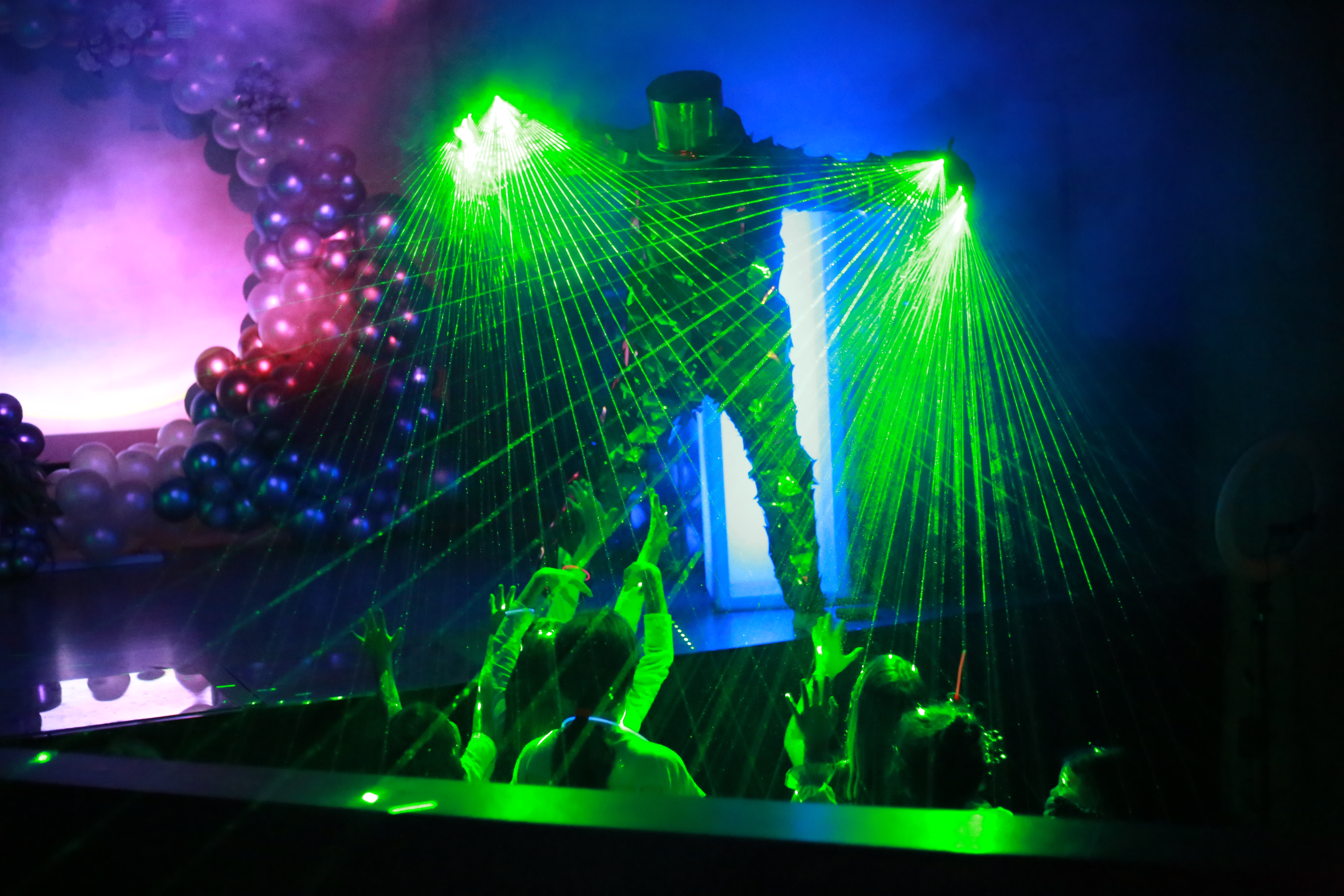 მიიღე სპეციალური შეთავაზება და გაერთე მეგობრებთან ერთად  image 24