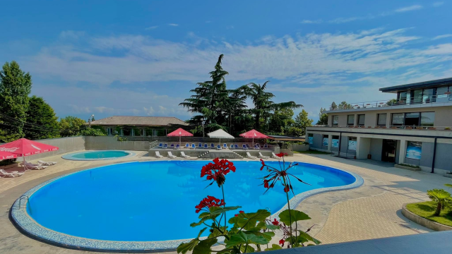 Enjoy a discount on a standard room for one guest, including breakfast at Telavi Inn. image 0