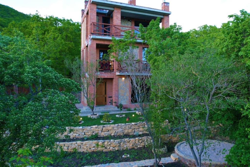 Enjoy a discount on accommodation for 6 people in a cottage on weekdays at Villa Vejini.  image 7