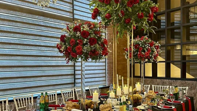 Savor dishes designed for 20 guests and enjoy a special time at Restaurant Sabatoni. 8