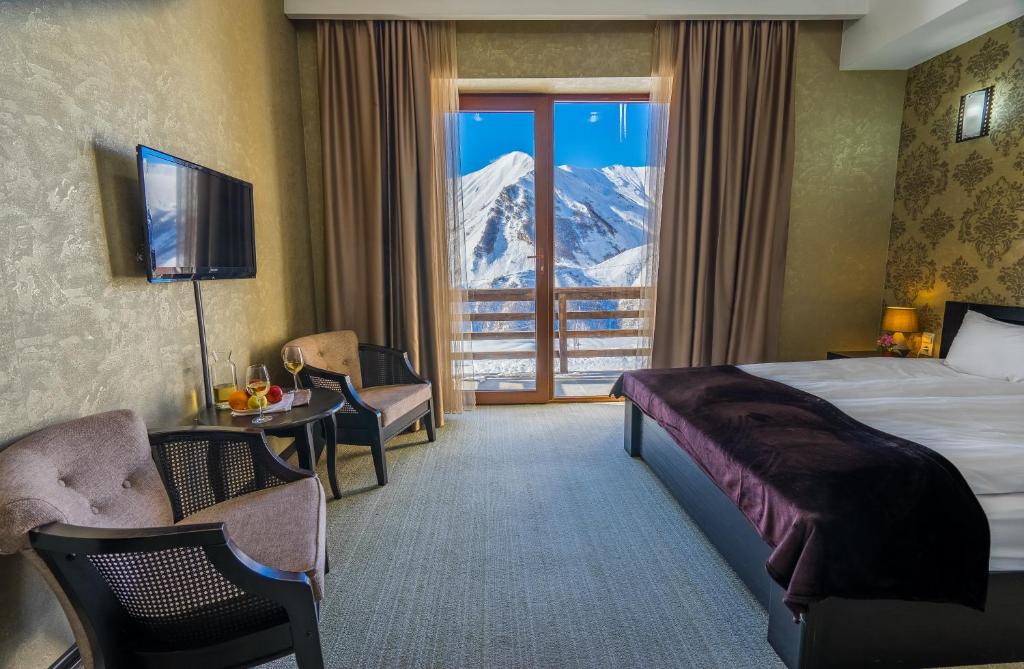 Enjoy an unforgettable time at Hotel GoodAura image 3