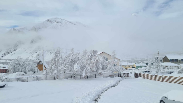 გაატარე დაუვიწყარი დრო კოტეჯ მისთი როქს ყაზბეგში. image 16