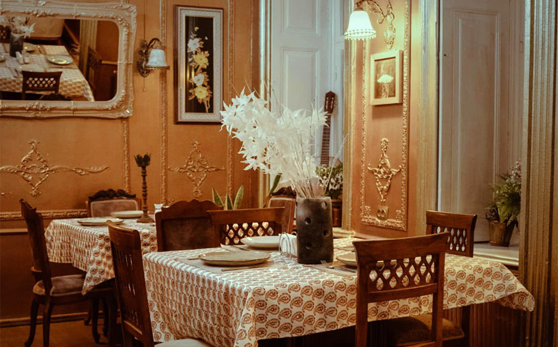 გაატარე დაუვიწყარი დრო საყვარელ ადამიანთან ერთად ბარ - რესტორანში 8