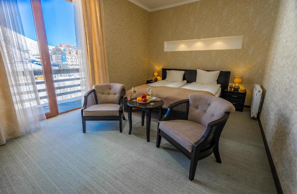 Enjoy an unforgettable time at Hotel GoodAura image 6