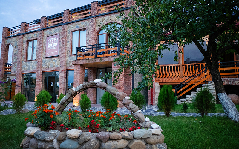 შექმენი დაუვიწყარი მოგონებები სასტუმრო შატო იყალთოში. image 3