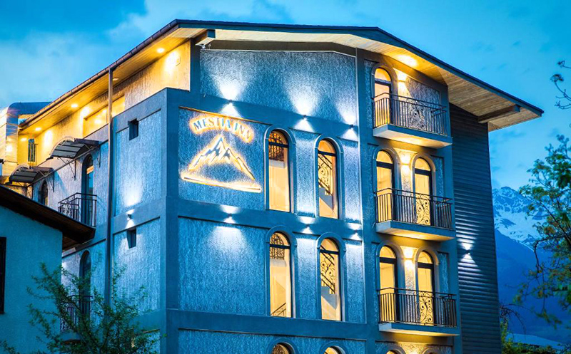 Relax with friends in Svaneti.