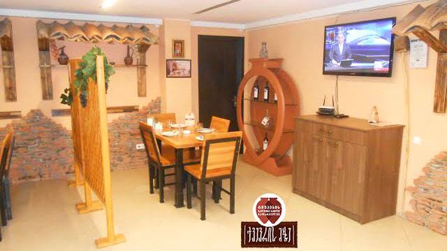 10 ლარად, 45%-იანი ფასდაკლების Swooper Code-ი, მენიუ „კახური ქეიფი’’ 10 პერსონაზე «ტყუპების საღვინე სახლში» image 2