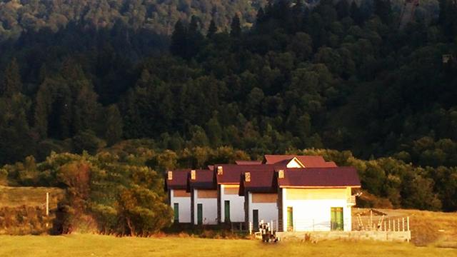 10 ლარად, 70%-მდე ფასდაკლების ვაუჩერი  1 დღე-ღამეზე 6 პერსონაზე კოტეჯში «Sun Valley» image 16