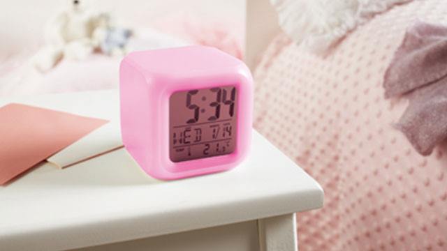 8 ლარად, 12 ლარის ღირებულების საათი-მაღვიძარა ლედ-ნათებით კომპანიისგან «ნათება» image 1