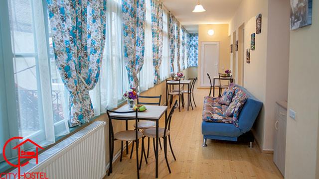 50%-მდე ფასდაკლება 1 პერსონის განთავსებაზე, 1 დღე-ღამეზე თბილისის ჰოსტელისგან  «CITY HOSTEL WINE RISE»  image 0