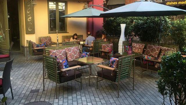 4 ლარად, 42%-იანი ფასდაკლების Swooper Code-ი ჩილიმის მენიუზე 4 პერსონაზე ჩილიმ-ბარში «Aladin» 3