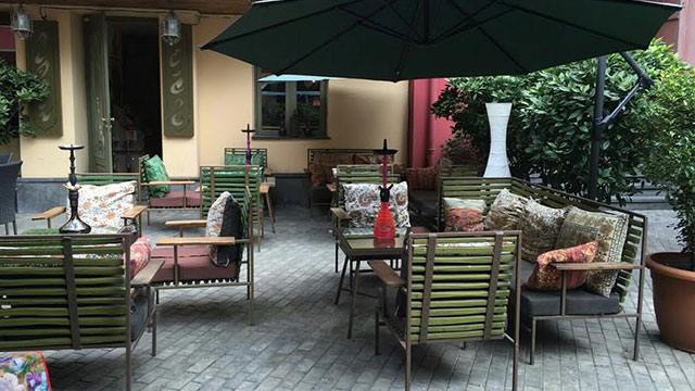 4 ლარად, 42%-იანი ფასდაკლების Swooper Code-ი ჩილიმის მენიუზე 4 პერსონაზე ჩილიმ-ბარში «Aladin» 0