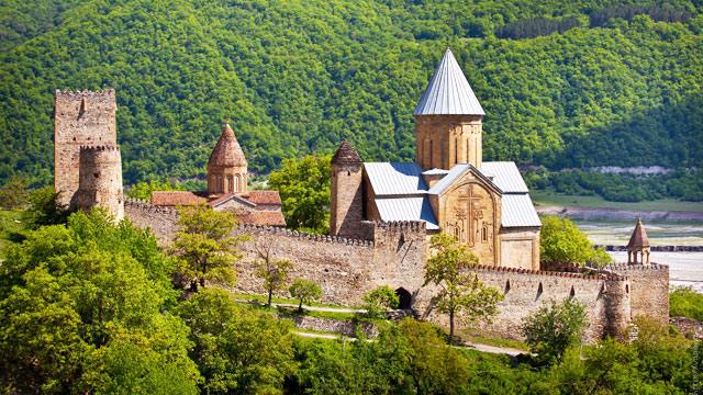 1 ლარად, 25%-იანი ფასდაკლების ვაუჩერი, 1 დღიანი ტური ლომისის სალოცავზე კომპანიისგან «Favorite Tours» image 3