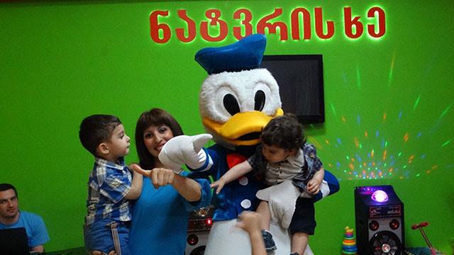 15 ლარად, 54%-იანი ფასდაკლების Swooper Code-ი საახალწლო ზეიმზე 20 ბავშვზე გასართობ ცენტრში «ნატვრის ხე» image 6