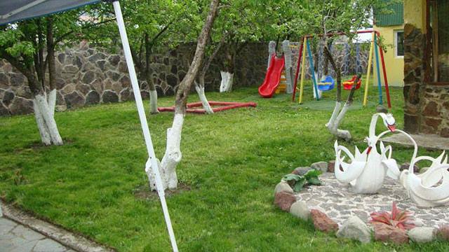 5 ლარად, 41%-იანი ფასდაკლების Swooper Code-ი, 1 პერსონა სამჯერადი კვებით ბაკურიანის სასტუმროში «VilaVita» image 5